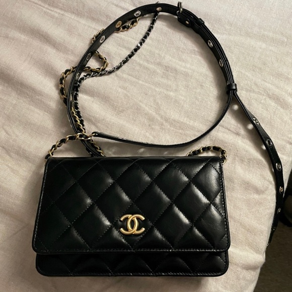 Chanel goatskin WOC (cruise 2021/2022 wallet on chain) - Picture 15 of 16